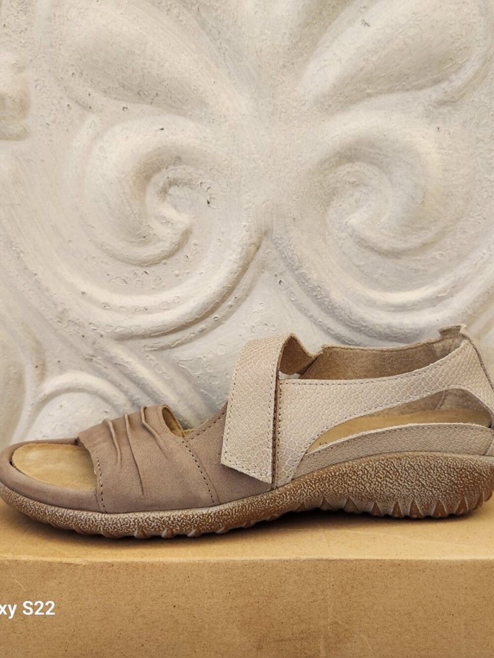 Naot "Papaki" Leather Sandals. NIB. Size EU 38/US 7-7.5. Stone Nubuck Beige - Picture 3 of 14